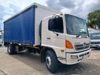 2013 Hino 500 Series 1626 9ton Curtainside Truck