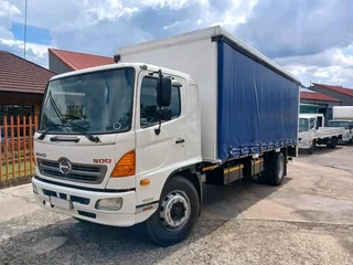 2013 HINO 500 SERIES 1626 9TON CURTAINSIDE TRUCK