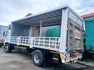 2013 HINO 500 SERIES 1626 9TON CURTAINSIDE TRUCK