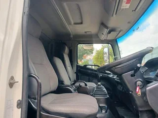 2013 HINO 500 SERIES 1626 9TON CURTAINSIDE TRUCK