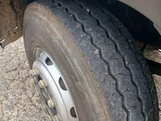 2013 HINO 500 SERIES 1626 9TON CURTAINSIDE TRUCK