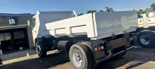 2006 Hino 500 Series 6 Cube Tipper