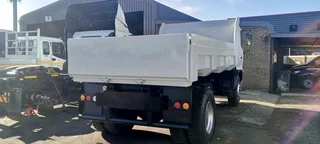 2006 Hino 500 Series 6 Cube Tipper