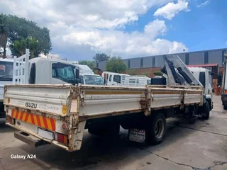 2019 ISUZU F-SERIES FSR800 AMT 8TON DROPSIDE TRUCK WITH BOWMAN BC150 15TON CRANE