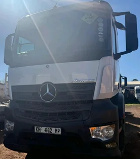2021 Mercedes Benz 2645 Truck Tractor