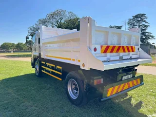 2021 Isuzu F-Series FTR850 6m³ Tipper