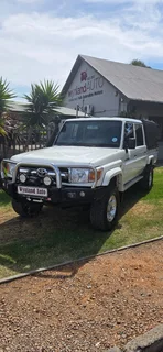 2015 Toyota Land Cruiser  79 4.0 v6 Double Cab
