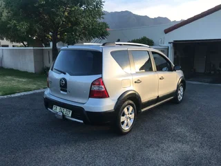 2012 Nissan Livina  1.6 X Gear