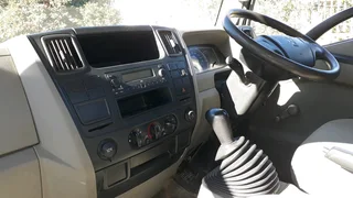 JMC 2.8 CARRING PLUS TRUCK