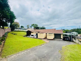 Beautiful home for sale in Farningham Ridge Pinetown R2150 000