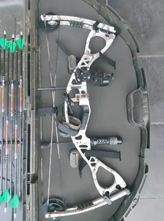 Hoyt Charger compound bow