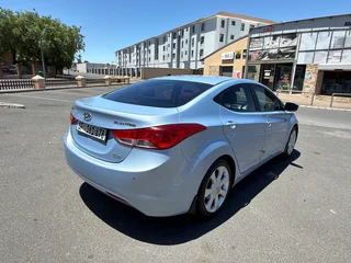 2012 Hyundai Elantra Sedan