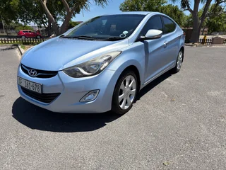 2012 Hyundai Elantra Sedan