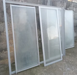 4 Shower Doors With Frame