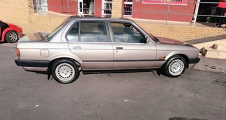 1990 BMW 3 Series Sedan