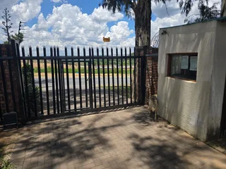 Cottage To Rent IN Kelvin