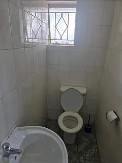 Cottage To Rent IN Kelvin