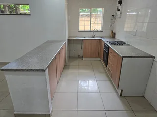 Cottage To Rent IN Kelvin