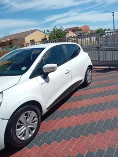 2016 Renault Clio Hatchback