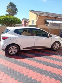 2016 Renault Clio Hatchback