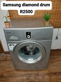 Pre owned Washing machines for sale in very good condition comes with guarantee and all pipes