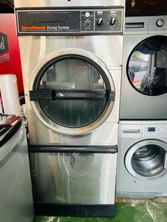 Commercial speed queen dryer