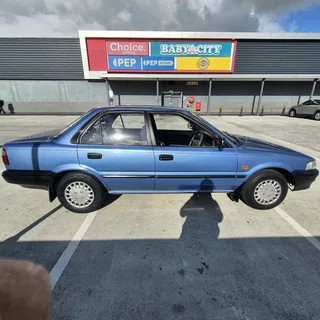 Toyota corolla gl 160i 1991 model