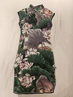 Beautiful dress from China for Sale