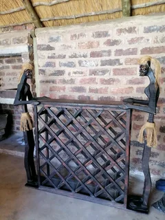 32 Bottle wine rack/holder in great condition