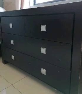 SOLD!!! Solid wood Chest of drawers / Dresser