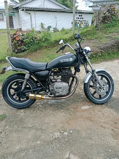 Yamaha XS400