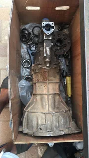 Isuzu 250d Fleetside Gearbox
