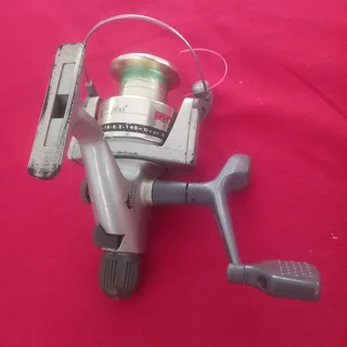 All 3 used fishing reels for total R250 cash. Black Friday special offer.