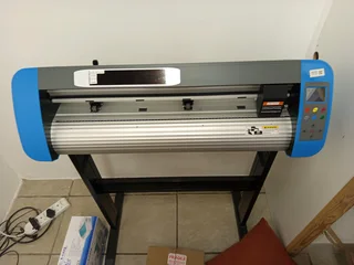 Vynil cutter with Stock ( new)