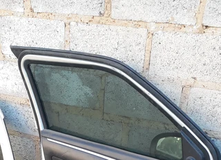 Suzuki swift 2018 hatchback door glass