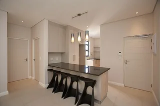 LUXURY TWO BEDROOMS EN-SUITE 110SQM GARDEN APARTMENT IN VREDEHOEK