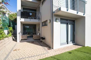 LUXURY TWO BEDROOMS EN-SUITE 110SQM GARDEN APARTMENT IN VREDEHOEK