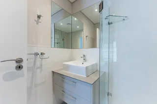Ultra Stylish 1 Bedroom Apartment in CBD Avail 1st January