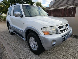 2004 Pajero 3.2 DiD 4x4 SWB