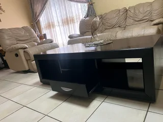 Rectangular modern and elegant design coffee table for sale