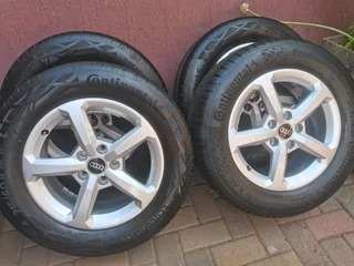 Audi Q2 OEM 16IN MAGS AND TYRE&#39;S