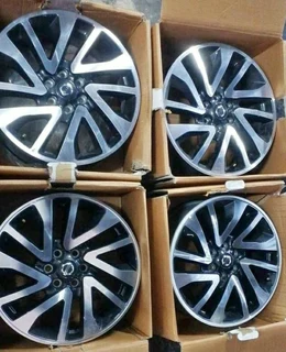 Nissan Navara B/new Oem 18in Mags