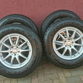 Mercedes Ml Oem 17in Mags And Tyre&#39;s