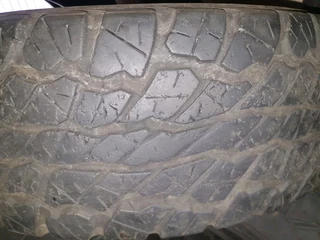 TOYOTA LANDCRUISER 79 TYRE&#39;S 4 X 265/70/16 DUNLOP GRANDTREK TYRES