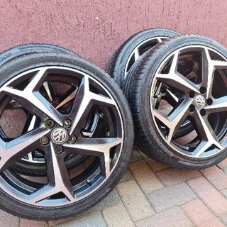 Vw Polo 8 R Line 17in Oem Mags And Tyres