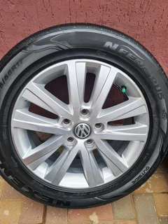 Vw T6 Oem 17in Single Mag And Tyre