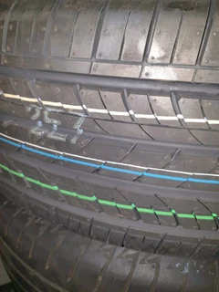 MITSUBISHI OUTLANDER OEM 18IN B/NEW SINGLE MAG AND TYRE