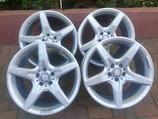 Mercedes Sl  Amg Oem 19in Mags