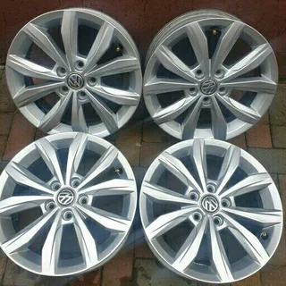 VW POLO 8 15IN MAGS