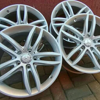 Mercedes W204 C Class B/new 17in Oem Mags